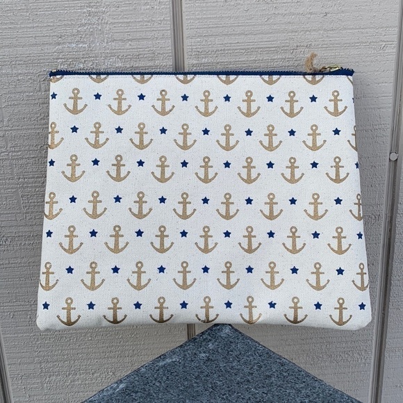 NWOT Canvas Nautical Anchor and Star Print Clutch - Picture 3 of 12